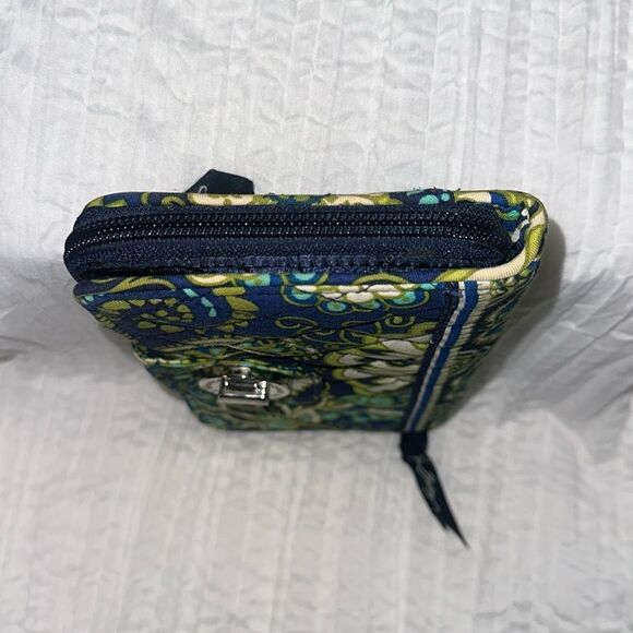 Vera Bradley Rhythm Blues Navy Green White Zip Turn-lock Large Wallet - Picture 5 of 10